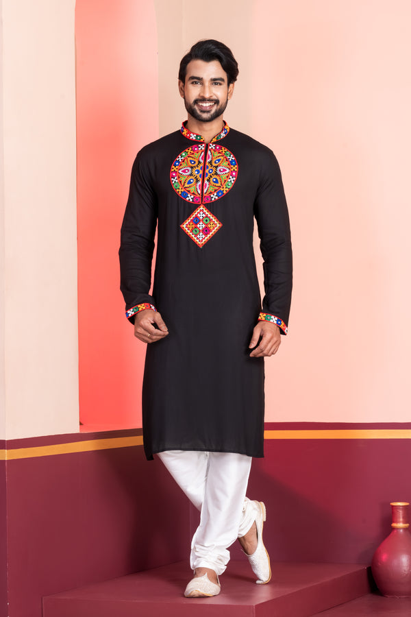 Angasudha Navratri Special Black Motif Embroidery Kurta Pyjama Set